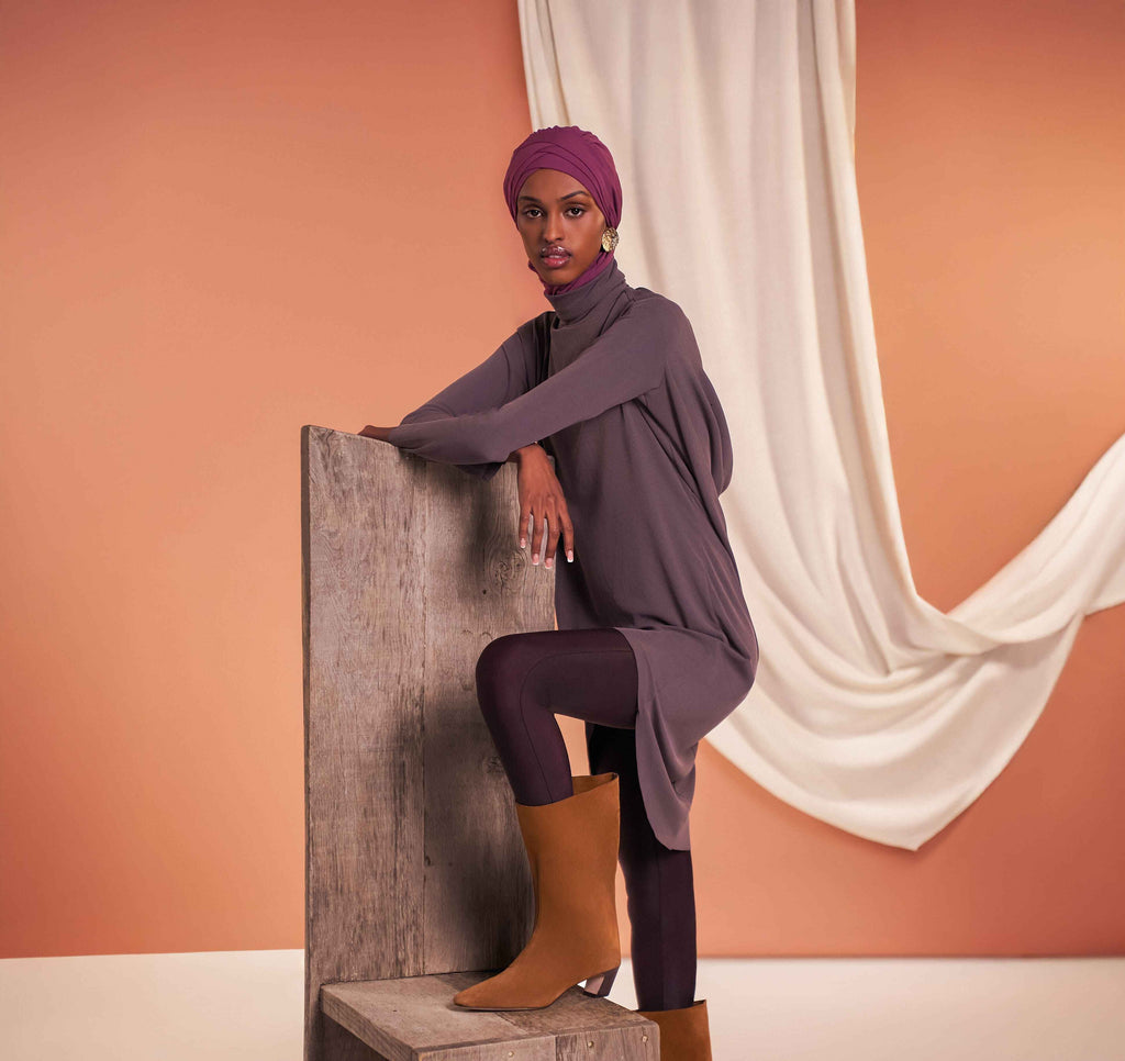 YallaWear modest tunic and hijab set featuring long sleeves, ribbed fabric, and coordinated color design